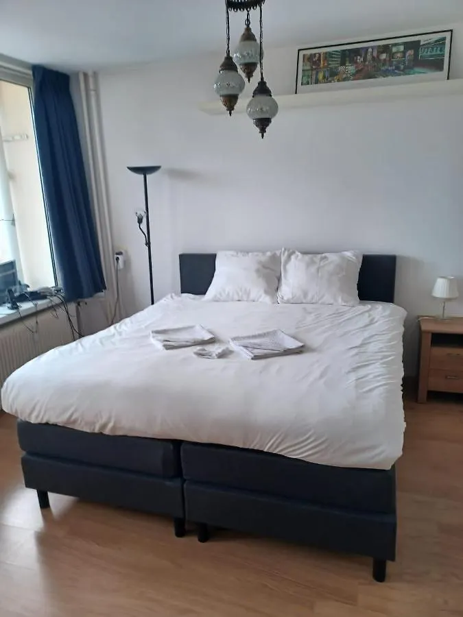 King Bed, 55M2 Which Is 592Ft2 On The Edge Of Utrecht Near Amsterdam Apartamento