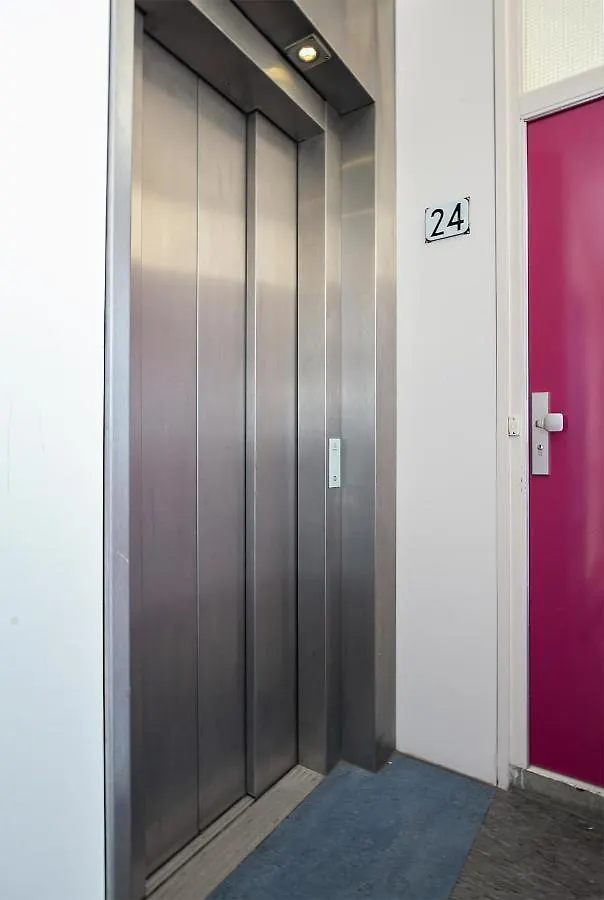King Bed, 55M2 Which Is 592Ft2 On The Edge Of Utrecht Near Amsterdam 0*,
